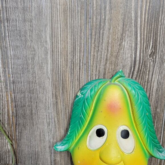 Vintage Chalkware Pear Hook, 1970 Miller Studio - Picture 4 of 8